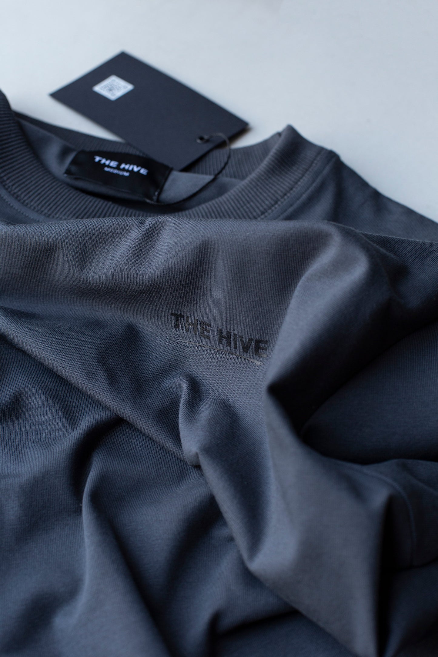 SIMPLE ANTHRACITE PREMIUM TEE