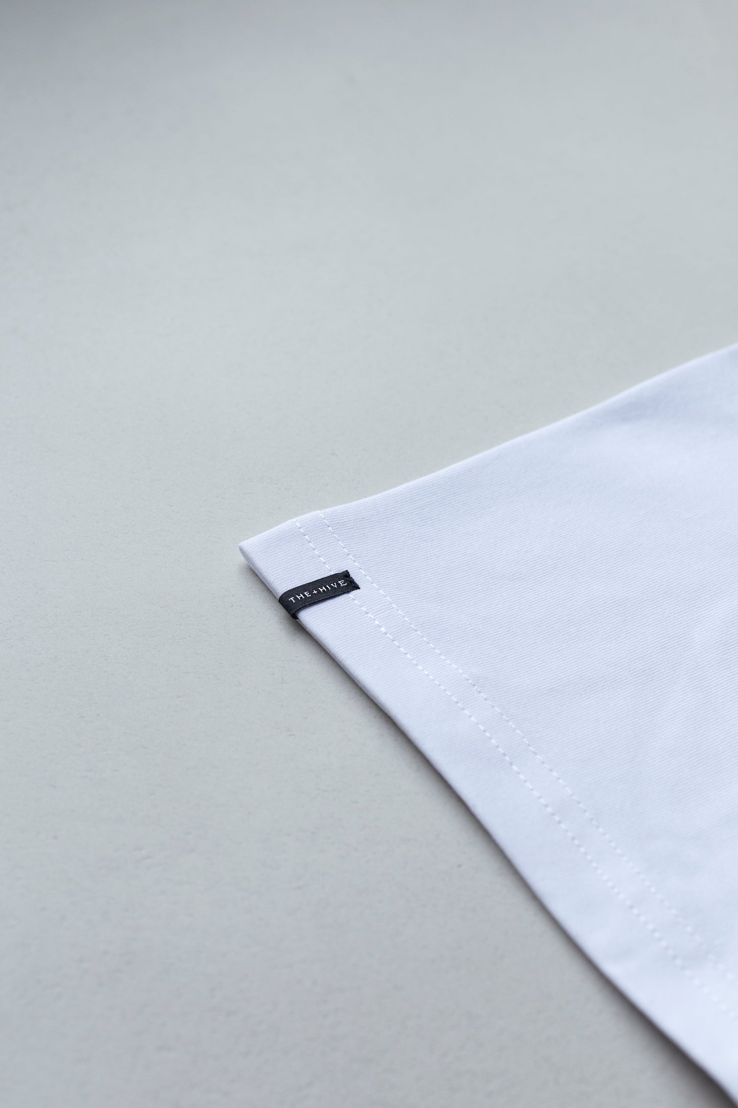 SECRET WORLD TEE L.E.