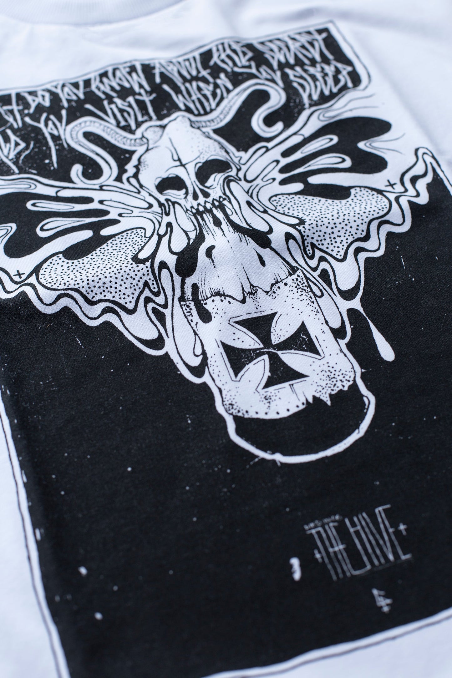 SECRET WORLD TEE L.E.